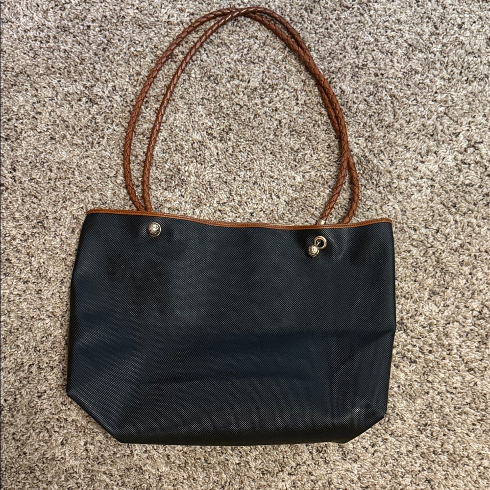 Bottega Veneta Marco Polo Nero Tote- Pre Loved Condition. Have Authentication'